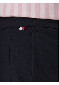 TOMMY HILFIGER - Tommy Hilfiger Chinosy Denton MW0MW43408 Granatowy Slim Fit. Kolor: niebieski. Materiał: syntetyk #4