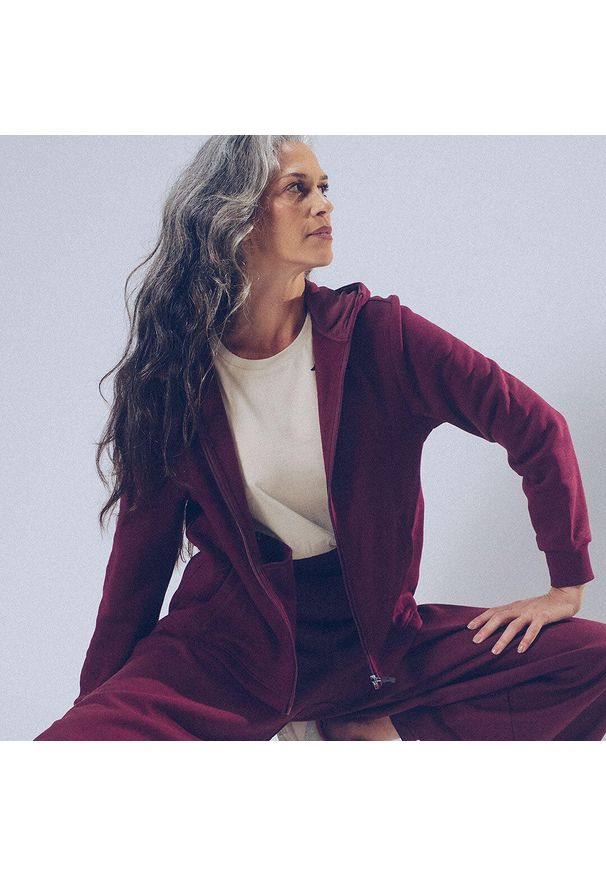 Bluza damska z kapturem Kappa Grittin. Typ kołnierza: kaptur. Kolor: czerwony