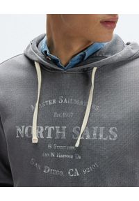 North Sails - NORTH SAILS - Szara bluza z postarzanym logo. Kolor: szary. Materiał: bawełna. Długość rękawa: długi rękaw. Długość: długie. Wzór: nadruk #3