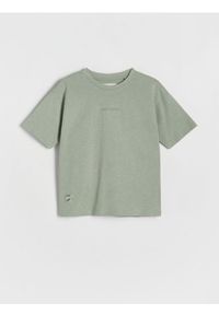 Reserved - T-shirt z haftem - jasnozielony. Kolor: zielony. Materiał: dzianina, bawełna. Wzór: haft. Styl: klasyczny