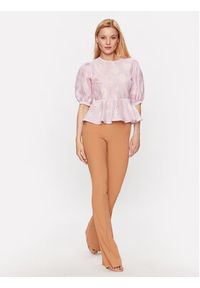 Custommade Bluzka Sheena 999395299 Różowy Regular Fit. Kolor: różowy. Materiał: syntetyk #2