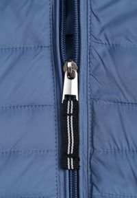 Born2be - Niebieska Pikowana Kurtka Przejściowa z Odpinanym Kapturem Tidesse. Kolor: niebieski. Materiał: poliester, jeans #7