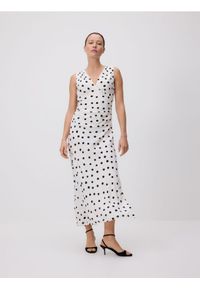 Reserved - Sukienka midi w grochy - wielobarwny. Materiał: tkanina. Wzór: grochy. Długość: midi #1
