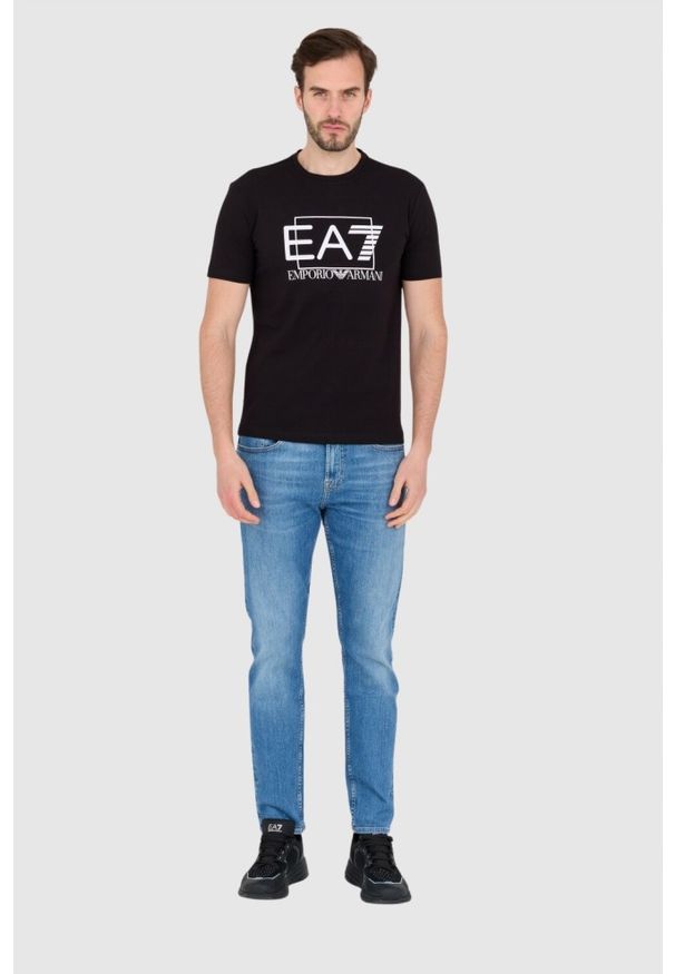 EA7 Emporio Armani - EA7 Czarny męski t-shirt z dużym białym logo, Rozmiar M. Kolor: czarny