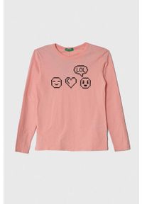 United Colors of Benetton longsleeve bawełniany dziecięcy kolor różowy. Okazja: na co dzień. Kolor: różowy. Materiał: bawełna. Długość rękawa: długi rękaw. Wzór: nadruk. Styl: casual #1