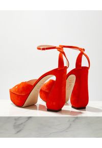 SI ROSSI - Zamszowe sandały na platformie. Zapięcie: pasek. Kolor: czerwony. Materiał: zamsz. Obcas: na platformie. Wysokość obcasa: wysoki #3
