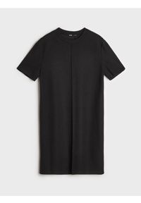 Sinsay - Dzianinowa sukienka mini w prążek - czarny. Kolor: czarny. Materiał: dzianina. Wzór: prążki. Długość: mini