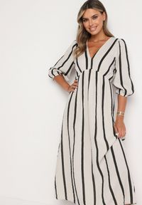 Born2be - Biało-Czarna Taliowana Sukienka z Bawełny z Motywem Pasków Rivettes. Okazja: do pracy, na co dzień. Typ kołnierza: dekolt w kształcie V. Kolor: biały. Materiał: bawełna. Wzór: aplikacja. Typ sukienki: proste. Styl: klasyczny, casual, elegancki #2