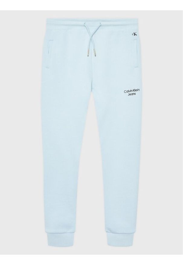 Calvin Klein Jeans Spodnie dresowe Stack Logo IB0IB01282 Niebieski Regular Fit. Kolor: niebieski. Materiał: bawełna