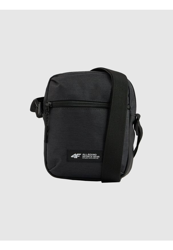 4f - 4F Saszetka - czarna Uniwersalny. Kolor: czarny. Materiał: materiał
