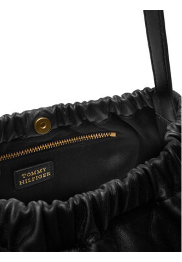 TOMMY HILFIGER - Tommy Hilfiger Torebka Soft Leather Shoulder Bag AW0AW18307 Czarny. Kolor: czarny. Materiał: skórzane