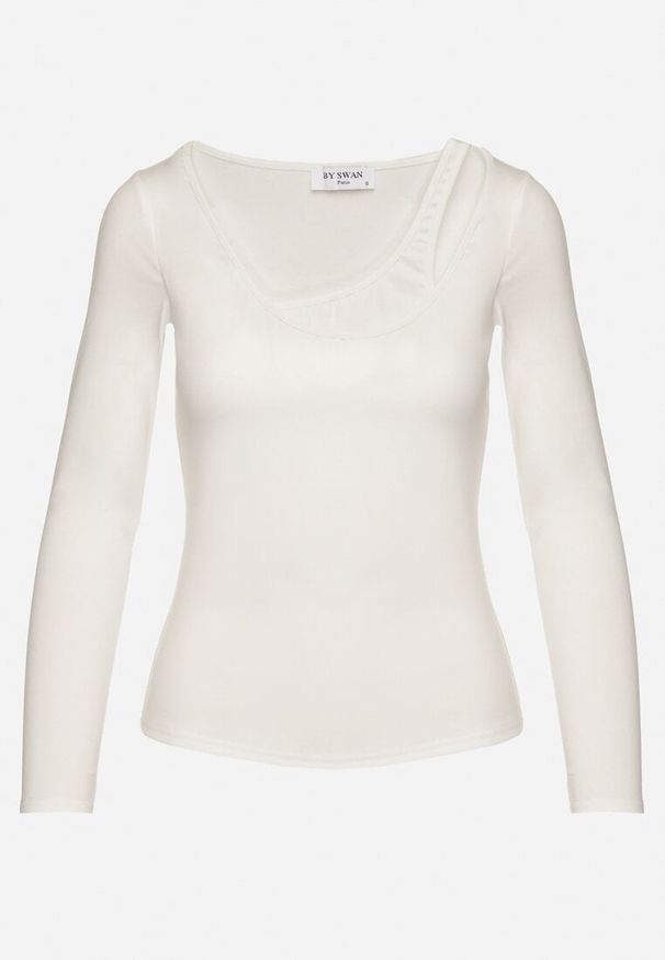 Born2be - Biała Bluzka z Asymetrycznym Dekoltem Tatelia. Okazja: na co dzień. Kolor: biały. Materiał: jeans. Styl: elegancki, casual