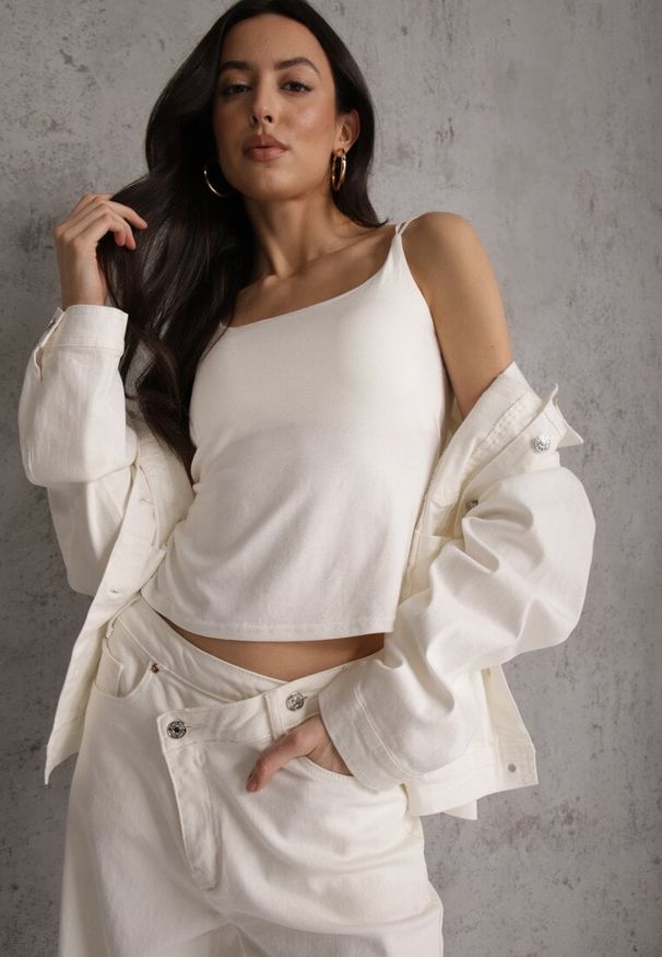 Renee - Biały Top z Wiskozy na Podwójnych Ramiączkach Indrea. Okazja: na co dzień. Kolor: biały. Materiał: wiskoza. Długość rękawa: na ramiączkach. Styl: casual, klasyczny