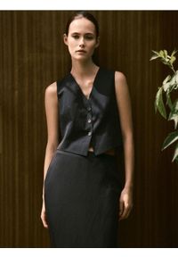 Reserved - Kamizelka z lnem - czarny. Kolor: czarny. Materiał: len. Wzór: gładki. Styl: klasyczny #1