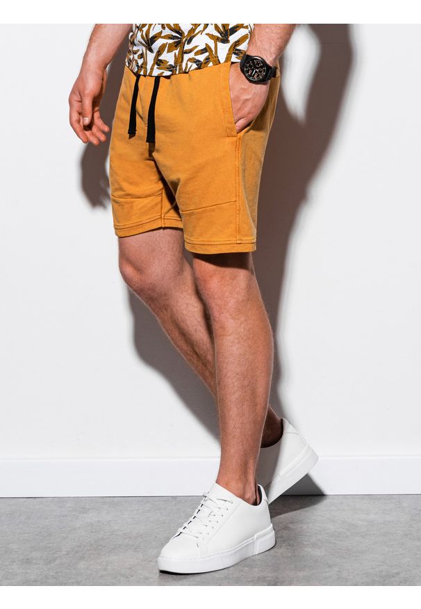 Żółte szorty Ombre Clothing krótkie, klasyczne, z aplikacjami