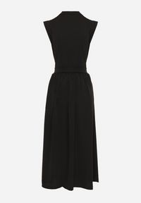 Born2be - Czarna Sukienka Koszulowa o Rozkloszowanym Kroju z Wiązaniem w Pasie Mavirielle. Okazja: na co dzień. Typ kołnierza: dekolt w serek. Kolor: czarny. Materiał: skóra. Długość rękawa: długi rękaw. Typ sukienki: koszulowe. Styl: casual, elegancki #5