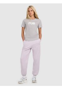 4f - 4F T-shirt regular z nadrukiem damski - szary XXL. Okazja: na co dzień. Kolor: szary. Materiał: bawełna, dzianina. Długość rękawa: krótki rękaw. Długość: krótkie. Wzór: nadruk. Styl: casual