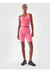 4f - 4F Legginsy krótkie treningowe damskie - różowe XS. Stan: podwyższony. Kolor: różowy. Materiał: syntetyk, materiał, elastan, włókno, dzianina. Długość: krótkie. Wzór: jednolity, gładki, ze splotem. Sport: fitness