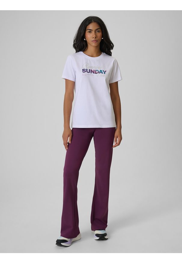 4f - 4F T-shirt regular z nadrukiem damski - biały XS. Okazja: na co dzień. Kolor: biały. Materiał: dzianina, bawełna, dresówka, jeans. Wzór: nadruk. Styl: casual, klasyczny