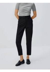 Reserved - Spodnie w kant - czarny. Kolor: czarny. Materiał: tkanina, wiskoza #1