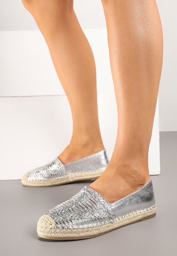 Renee - Srebrne Espadryle z Ozdobną Plecionką na Cholewce w Stylu Boho Adisella. Okazja: na co dzień. Kolor: srebrny. Materiał: jeans. Szerokość cholewki: normalna. Styl: boho