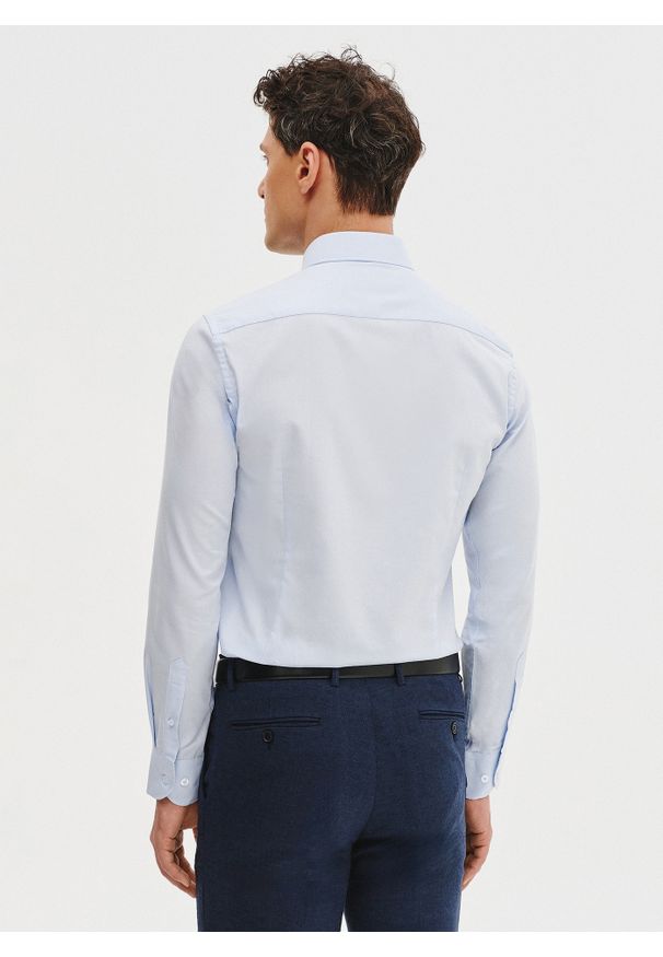 Pako Lorente - PAKO LORENTE – Błękitna koszula bawełniana. Kolor: niebieski. Materiał: bawełna. Długość rękawa: długi rękaw. Długość: długie. Sezon: wiosna, lato