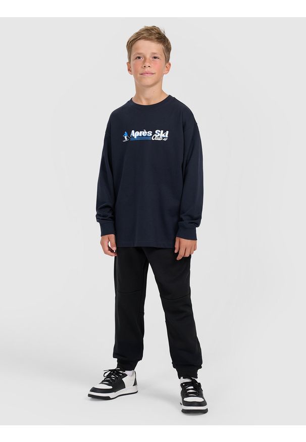 4f - 4F Longsleeve regular z nadrukiem chłopięcy - granatowy 146 (10-11 lat). Okazja: na co dzień. Kolor: niebieski. Materiał: dzianina, bawełna. Długość rękawa: długi rękaw. Wzór: nadruk. Sezon: lato. Styl: casual