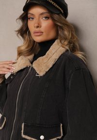 Renee - Ciemnoszara Jeansowa Kurtka z Bawełną i Futerkiem Ozdobiona Paskiem przy Kołnierzu Senalira. Okazja: na co dzień. Kolor: szary. Materiał: bawełna, jeans, futro. Długość: krótkie. Wzór: aplikacja. Styl: casual, elegancki #3