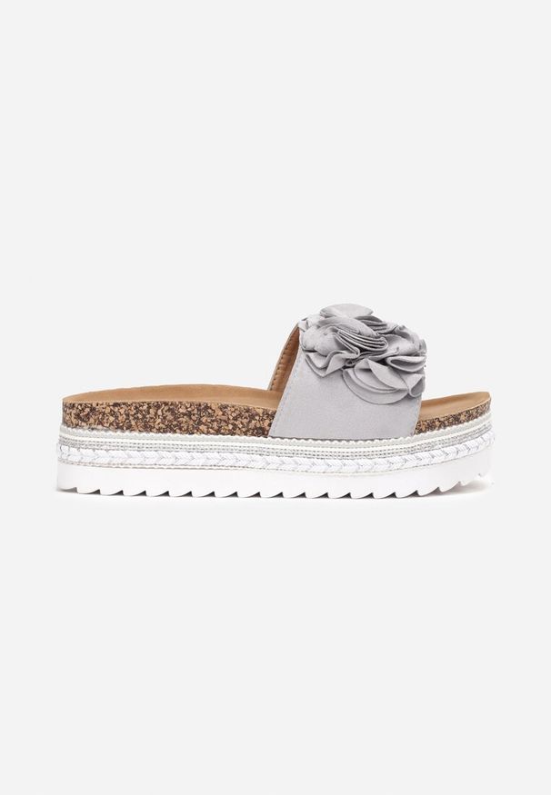 Renee - Szare Klapki na Dekoracyjnej Platformie z Szerokim Paskiem Manilin. Kolor: szary. Wzór: aplikacja, kwiaty. Sezon: lato. Obcas: na platformie