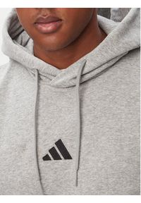 Adidas - adidas Bluza Essentials Feelcozy JE3809 Szary jasny Regular Fit. Kolor: szary. Materiał: bawełna #3