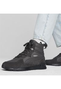 Buty do chodzenia męskie Puma Graviton Mid. Wysokość cholewki: za kostkę. Zapięcie: sznurówki. Kolor: szary. Materiał: guma, skóra, tkanina, materiał, syntetyk. Szerokość cholewki: normalna. Sport: turystyka piesza