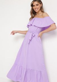Born2be - Fioletowa Sukienka o Rozkloszowanym Fasonie z Hiszpańskim Dekoltem i Materiałowym Paskiem Nacara. Okazja: na co dzień. Kolor: fioletowy. Materiał: materiał. Długość rękawa: krótki rękaw. Sezon: lato. Typ sukienki: proste. Styl: casual #4