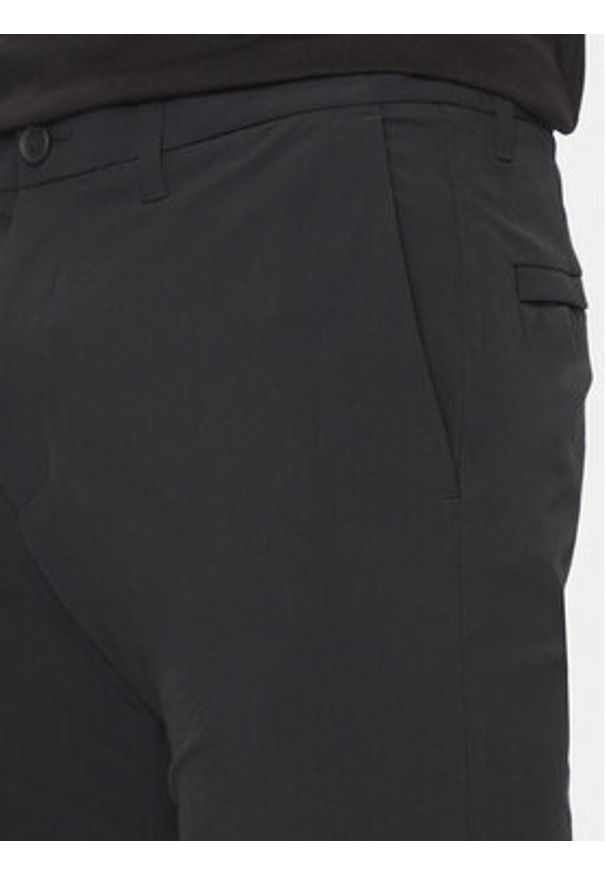 BOSS Spodnie materiałowe Commuter HexaStre 50529673 Czarny Slim Fit. Kolor: czarny. Materiał: syntetyk