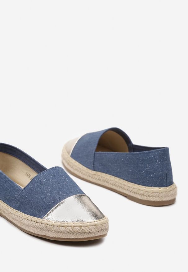 Born2be - Niebieskie Espadryle na Plecionej Podeszwie z Połyskującym Noskiem Effiza. Okazja: do pracy. Kolor: niebieski. Materiał: len. Sezon: lato. Obcas: na obcasie. Wysokość obcasa: niski