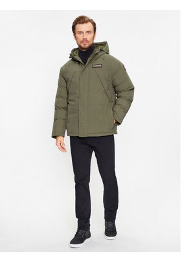 Napapijri Kurtka zimowa Epoch NP0A4HIA Zielony Regular Fit. Kolor: zielony. Materiał: syntetyk. Sezon: zima