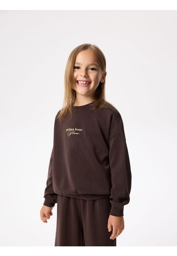 Reserved - Bluza z modalem - ciemnobrązowy. Kolor: brązowy. Materiał: dzianina