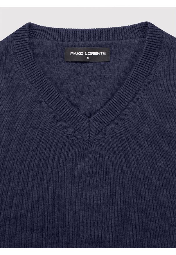 Pako Lorente - PAKO LORENTE - Granatowy sweter męski v-neck. Kolor: niebieski. Materiał: bawełna. Sezon: jesień