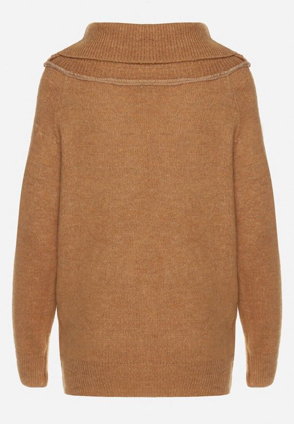 Born2be - Brązowy Sweter z Wywiniętym Dekoltem Parira. Kolor: brązowy. Długość rękawa: długi rękaw. Długość: długie. Wzór: bez wzorów, aplikacja. Styl: elegancki