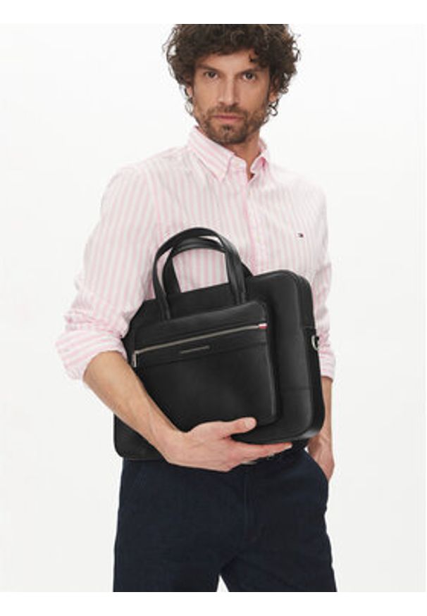 TOMMY HILFIGER - Tommy Hilfiger Torba na laptopa Th Central Computer Bag AM0AM13203 Czarny. Kolor: czarny. Materiał: skóra