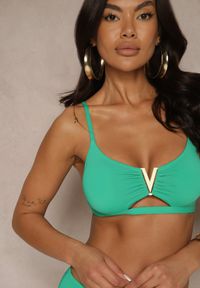 Renee - Ciemnozielone Bikini Majtki Figi i Biustonosz Ozdobiony Metaliczną Aplikacją Kinniela. Kolor: zielony. Wzór: aplikacja #4