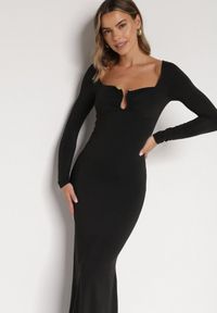 Born2be - Czarna Koktajlowa Sukienka z Wiskozą i Metaliczną Ozdobą Refare. Okazja: na imprezę. Kolor: czarny. Materiał: wiskoza. Wzór: aplikacja. Styl: wizytowy #2