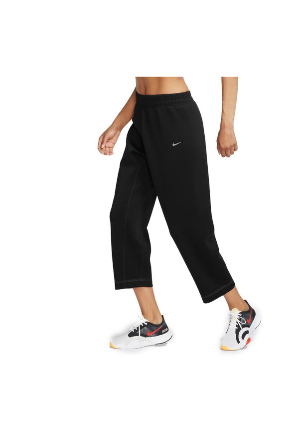 Spodnie damskie Nike Pro CU6928. Materiał: materiał, poliester. Technologia: Dri-Fit (Nike). Długość: krótkie. Sport: fitness