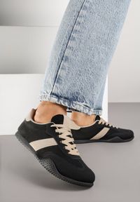 Born2be - Czarno-Beżowe Sneakersy z Ozdobnym Paskiem Naliovela. Okazja: na co dzień. Zapięcie: pasek. Kolor: czarny. Materiał: jeans #6