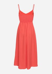 Born2be - Czerwona Sukienka na Cienkich Regulowanych Ramiączkach Zapinana na Guziki Palfea. Kolor: czerwony. Długość rękawa: na ramiączkach. Wzór: aplikacja. Styl: elegancki #6