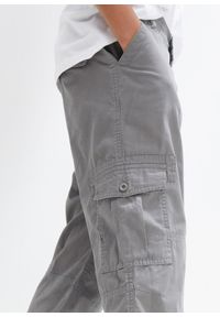 bonprix - Spodnie chłopięce 3/4 o luźnym kroju z czystej bawełny. Kolor: szary. Materiał: bawełna #2