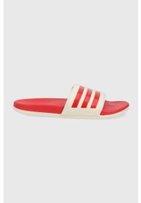 Adidas - adidas klapki Adilette męskie kolor czerwony. Kolor: czerwony. Materiał: materiał. Obcas: na obcasie. Wysokość obcasa: niski