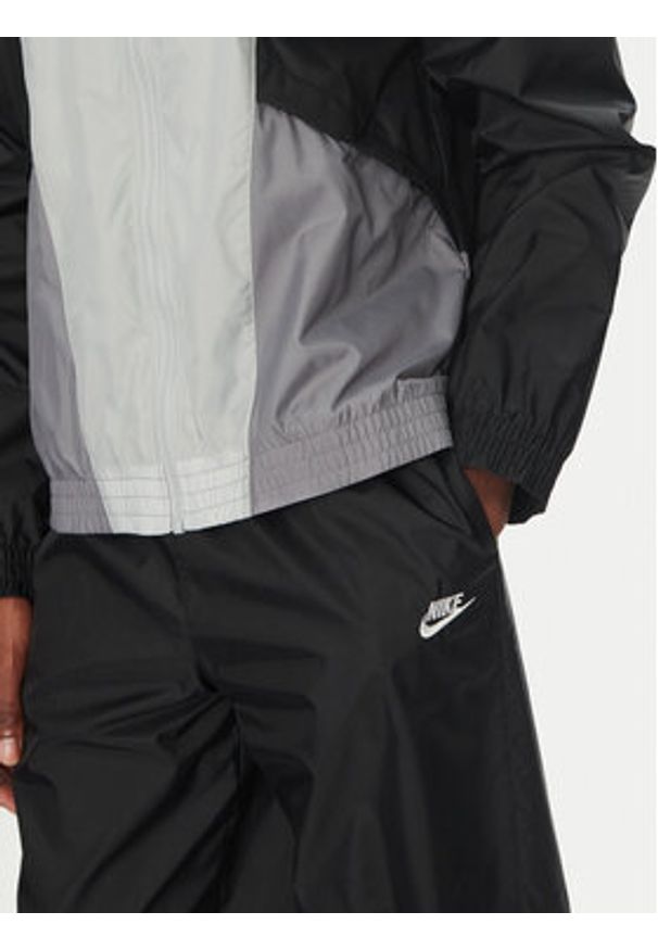 Nike Dres Club HJ1985 Czarny Relaxed Fit. Kolor: czarny. Materiał: syntetyk