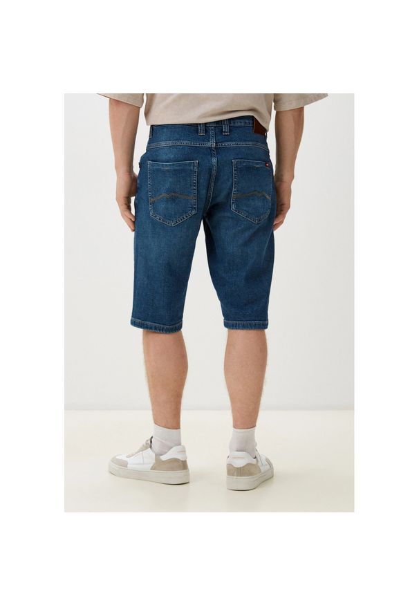Mustang - Męskie szorty jeansowe MUSTANG Jackson Shorts Denim Blue 1015153 5000 804. Materiał: denim, jeans