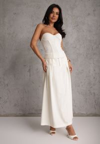 Renee - Jasnobeżowa Rozkloszowana Spódnica z Wiskozy Zdobiona Plisami i Paskiem Durklea. Okazja: na co dzień. Kolor: beżowy. Materiał: wiskoza. Długość: krótkie. Wzór: aplikacja. Styl: casual #1