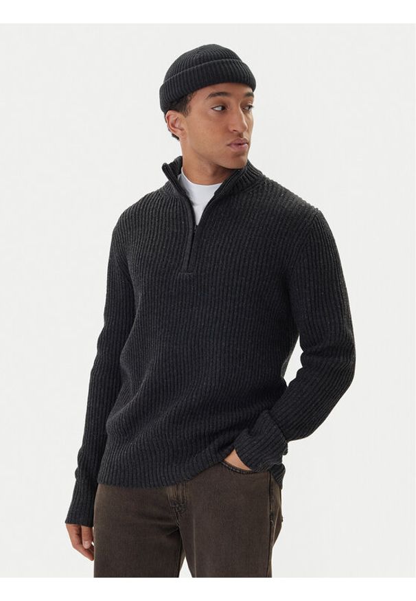 G-Star RAW - G-Star Raw Sweter Essential D23938-E212 Szary Regular Fit. Kolor: szary. Materiał: wełna